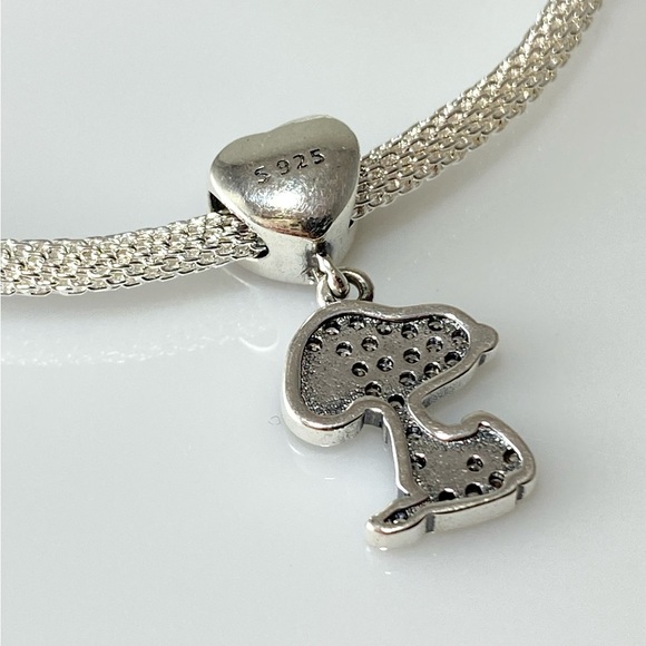 Peanuts Snoopy Dog Heart Dangle Charm - Picture 7 of 7